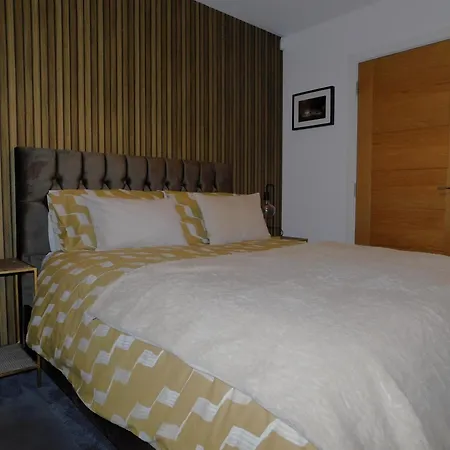 Beautiful Meadowbank Apartment With On-Street Parking Edinburgh Exterior photo