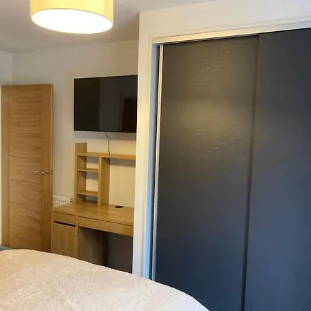 Beautiful Meadowbank Apartment With On-Street Parking Edinburgh Exterior photo