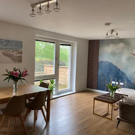 Beautiful Meadowbank Apartment With On-Street Parking Edinburgh Exterior photo